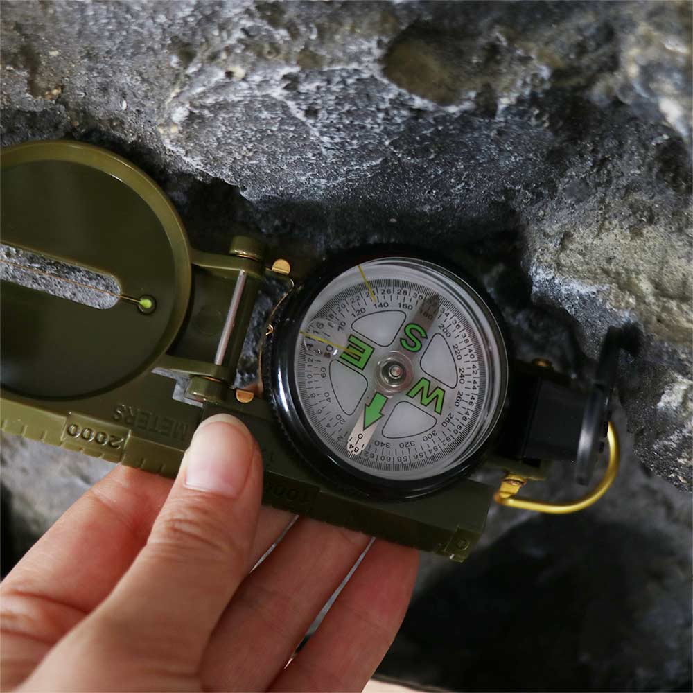 Compass Lensatic - เข็มทิศมืออาชีพกันน้ำ โครงสร้างโลหะ อะลูมิเนียมอัลลอยด์ เข็มทิศกลางแจ้ง ดีไซน์เลนส์ แบบพับได้